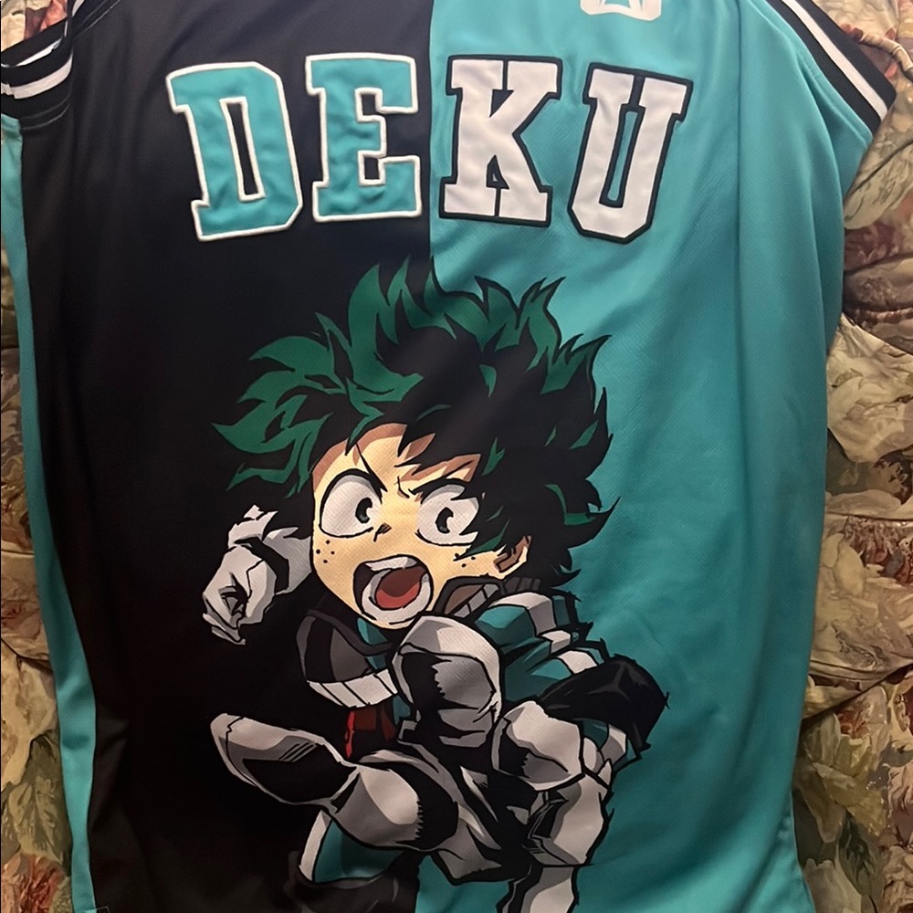 Hot Topic Black and Green Deku Anime Medium Jersey